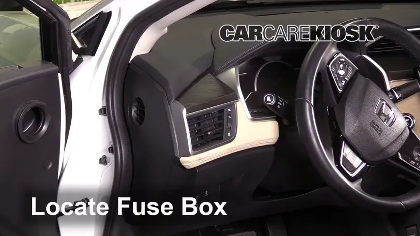 2018 Honda Clarity Plug-In Hybrid Touring 1.5L 4 Cyl. Fuse (Interior) Check